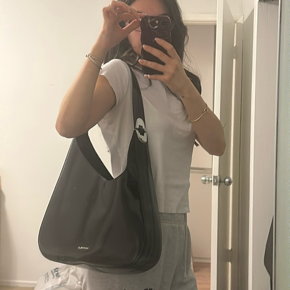 Beautifully leather cocinelle bag